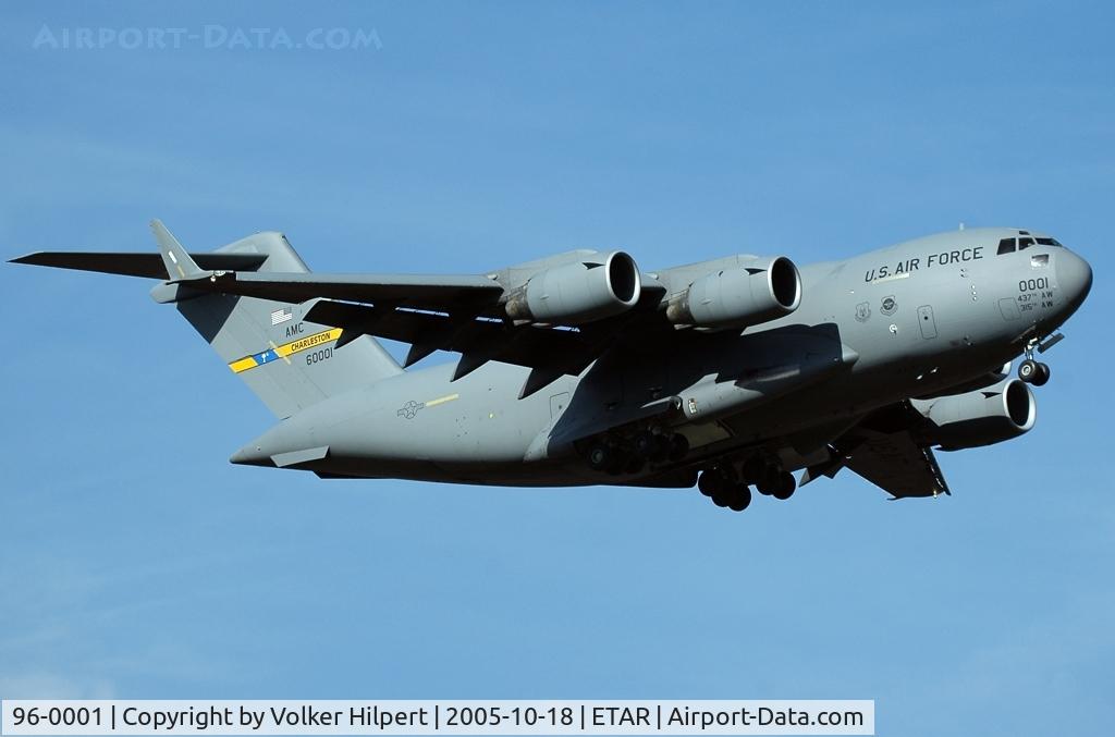 96-0001, 1996 McDonnell Douglas C-17A Globemaster III C/N P-33, Charleston