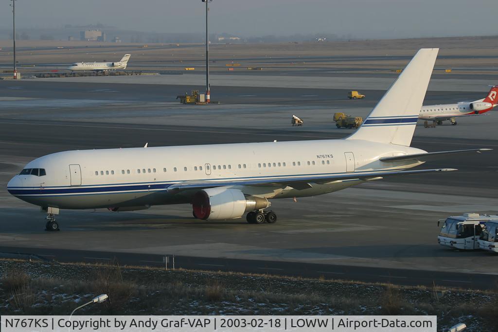N767KS, 1996 Boeing 767-24QER C/N 28270, 767-200