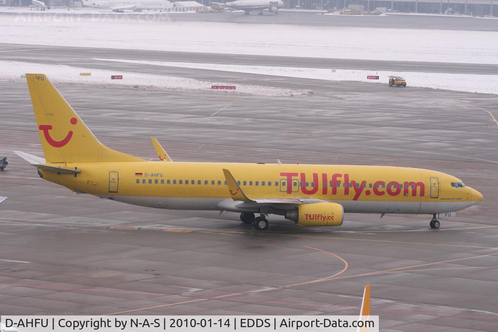 D-AHFU, 2000 Boeing 737-8K5 C/N 30414, Preparing for departure