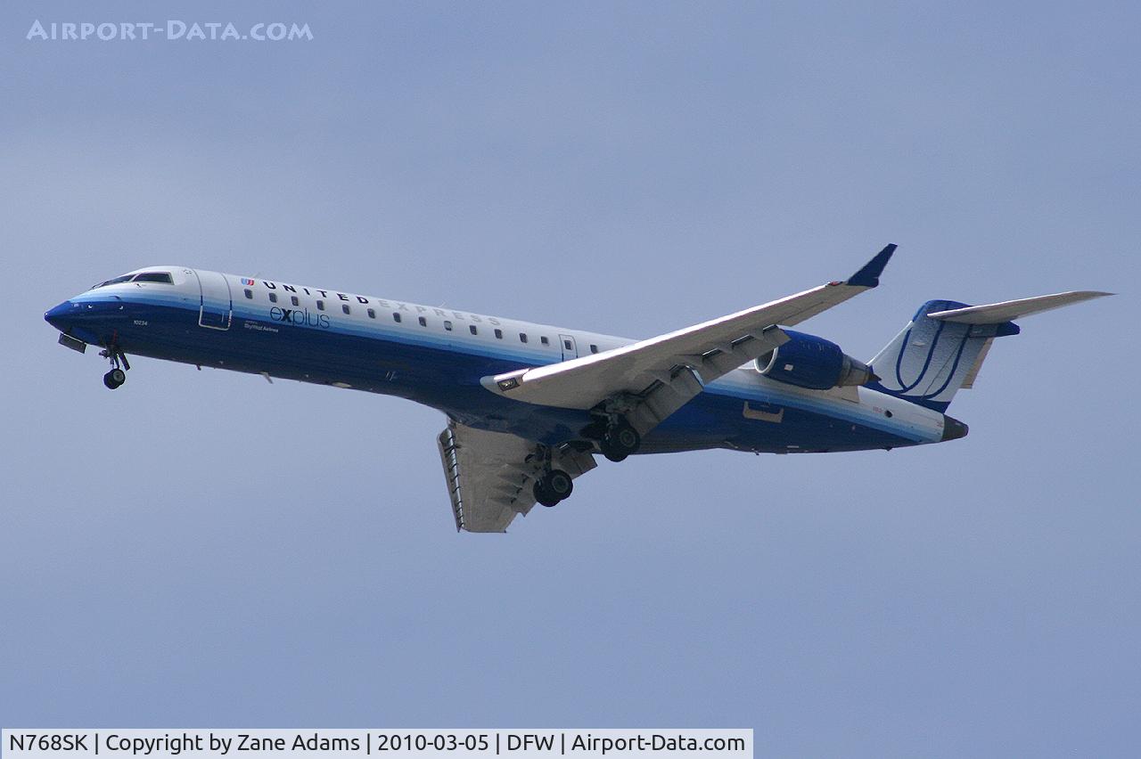 N768SK, 2005 Bombardier CRJ-701ER (CL-600-2C10) Regional Jet C/N 10234, United Express at DFW Airport