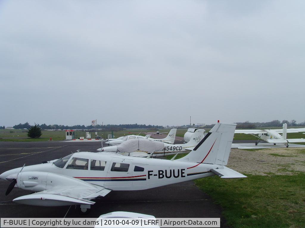 F-BUUE, Piper PA-34-200 Seneca C/N 347350336, the piper pa 34-200 photographed at his homebase