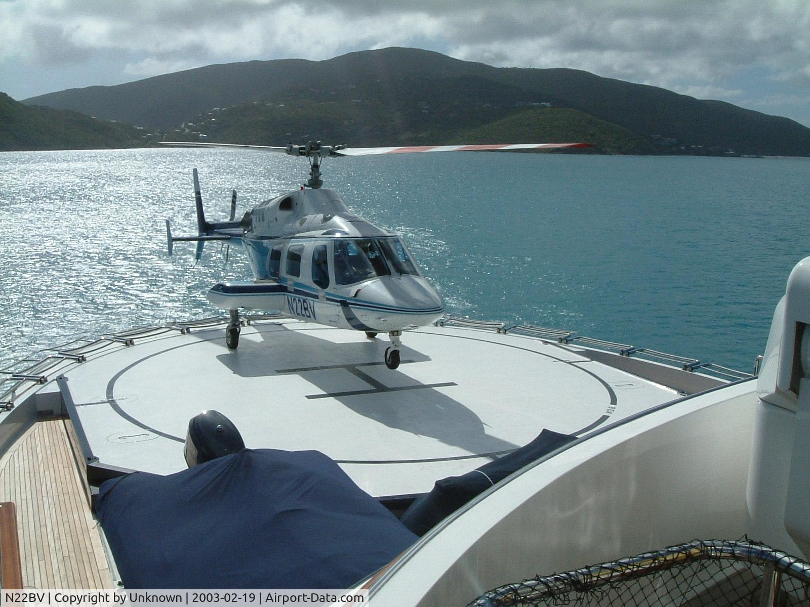 N22BV, 1980 Bell 222 C/N 47040, Landing on a yacht