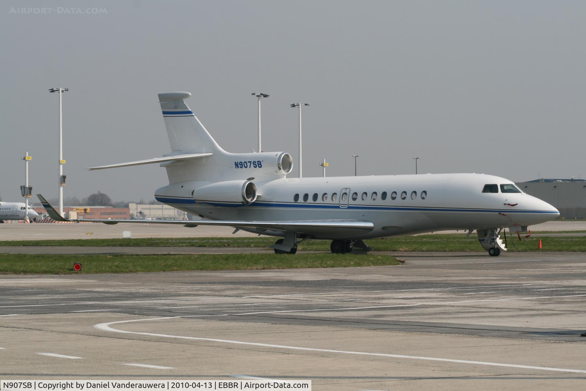 N907SB, 2007 Dassault Falcon 7X C/N 13, On G.A. apron