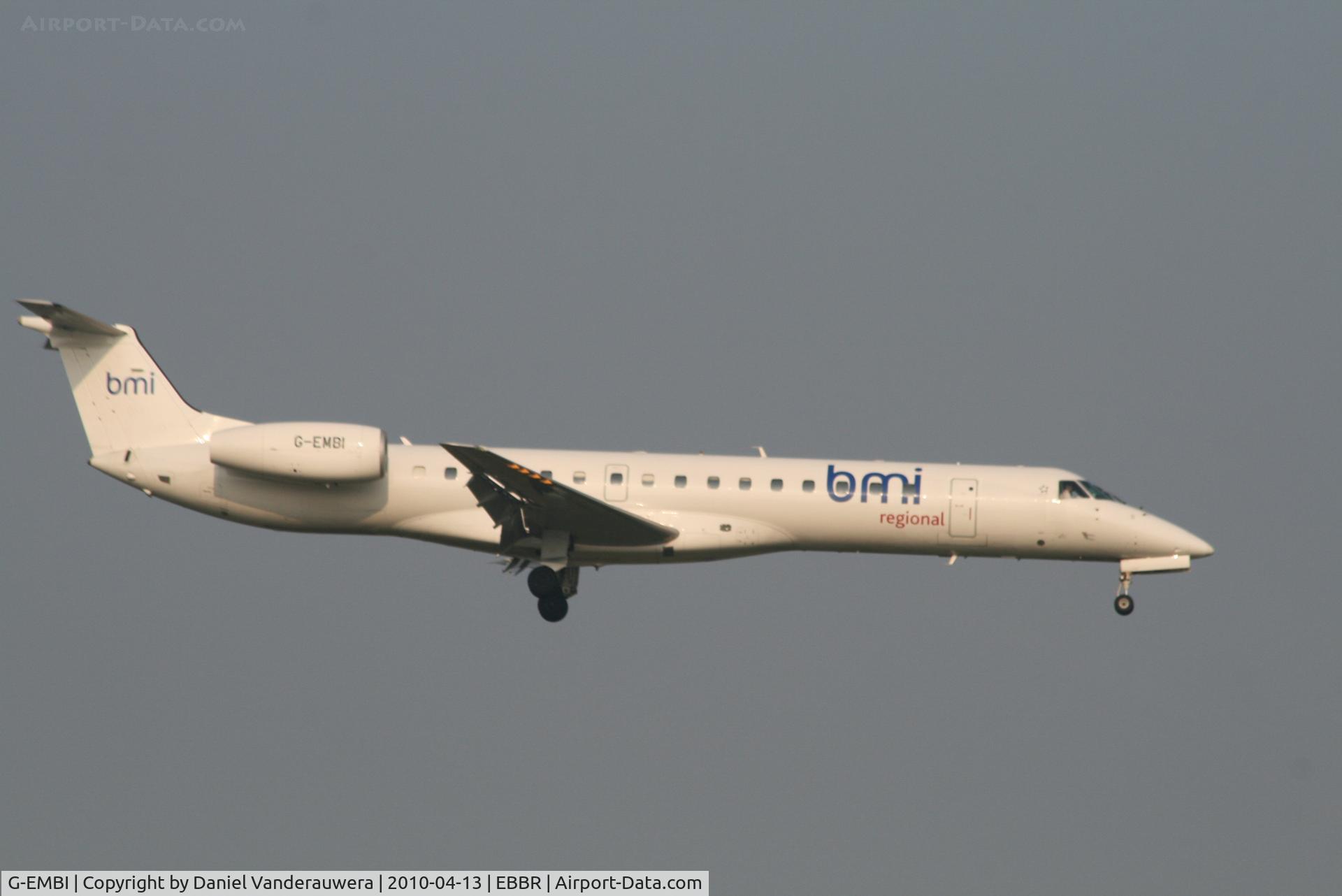 G-EMBI, 1999 Embraer EMB-145EU (ERJ-145EU) C/N 145126, Arrival of flight BD1611 to RWY 02