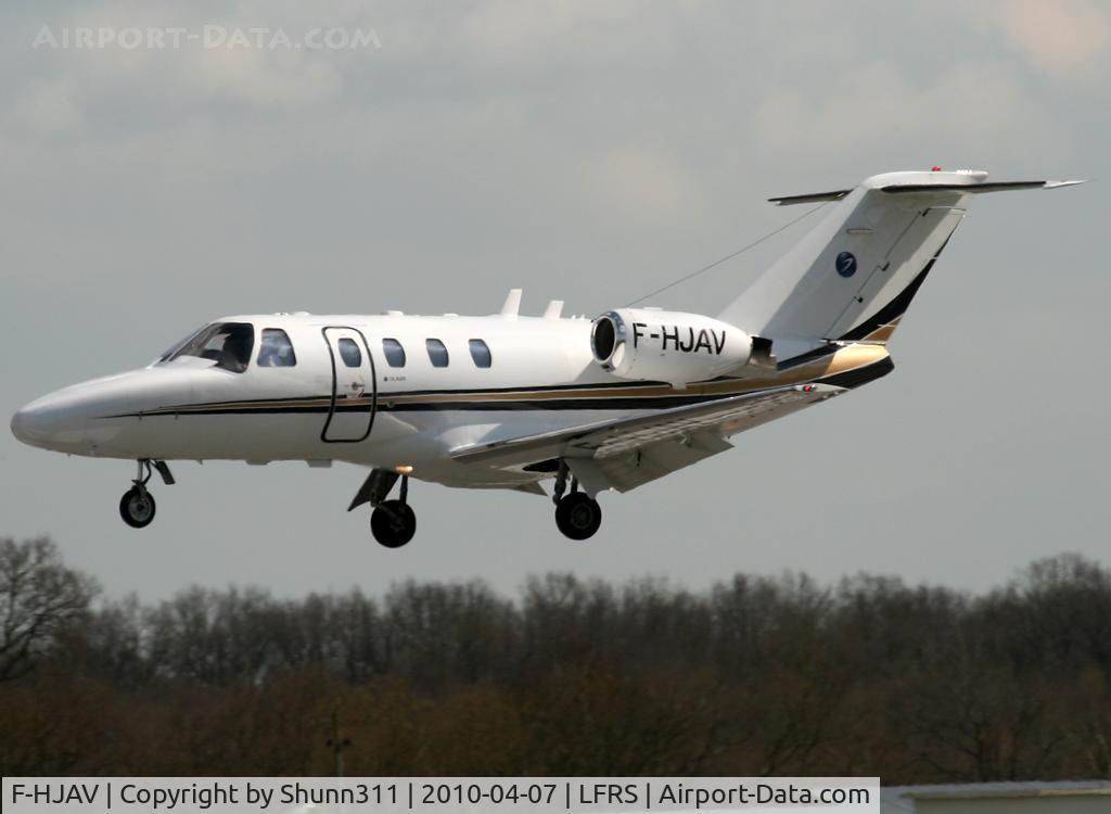 F-HJAV, 2001 Cessna 525 CitationJet CJ1 C/N 525-0473, On landing...