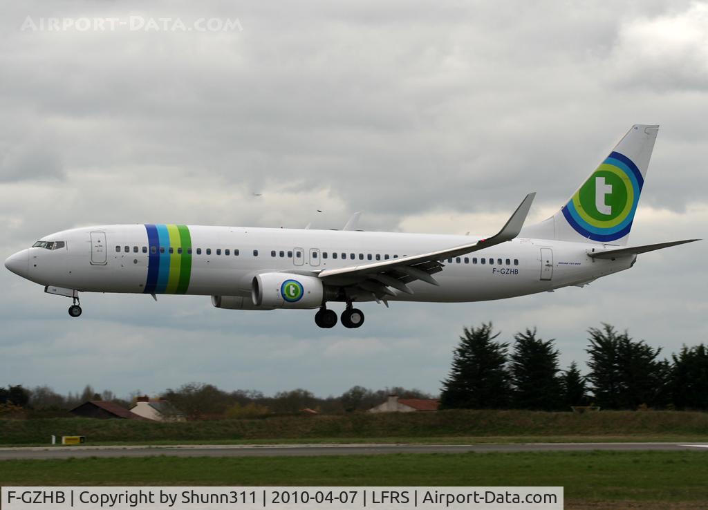 F-GZHB, 2007 Boeing 737-8GJ C/N 34902, On landing...