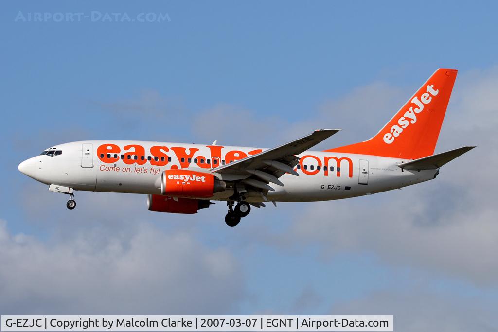 G-EZJC, 2000 Boeing 737-73V C/N 30237, Boeing 737-73V on approach to Rwy 25 at Newcastle Airport in 2006.