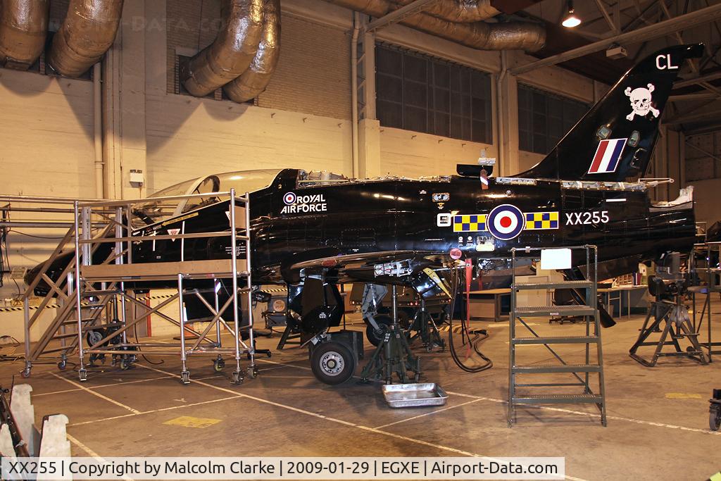 XX255, 1978 Hawker Siddeley Hawk T.1A C/N 091/312091/0573, British Aerospace Hawk T1A up on jacks in the 100 Sqn hangar at RAF Leeming in 2009.