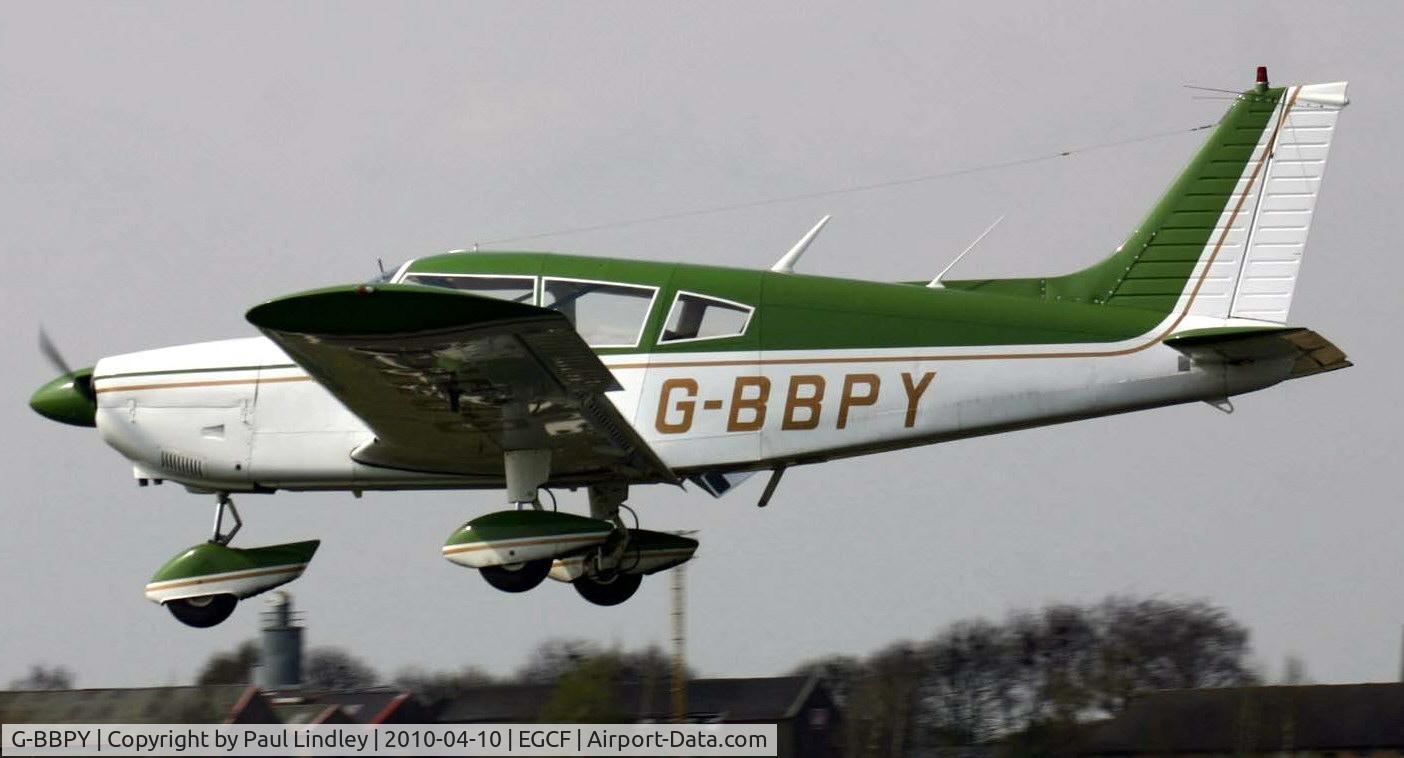 G-BBPY, 1973 Piper PA-28-180 Cherokee Challenger C/N 28-7305590, On very short finals