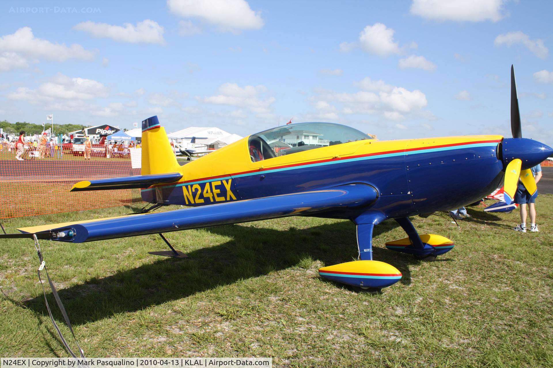 N24EX, 1997 Extra EA-300/200 C/N 013, EA300/200