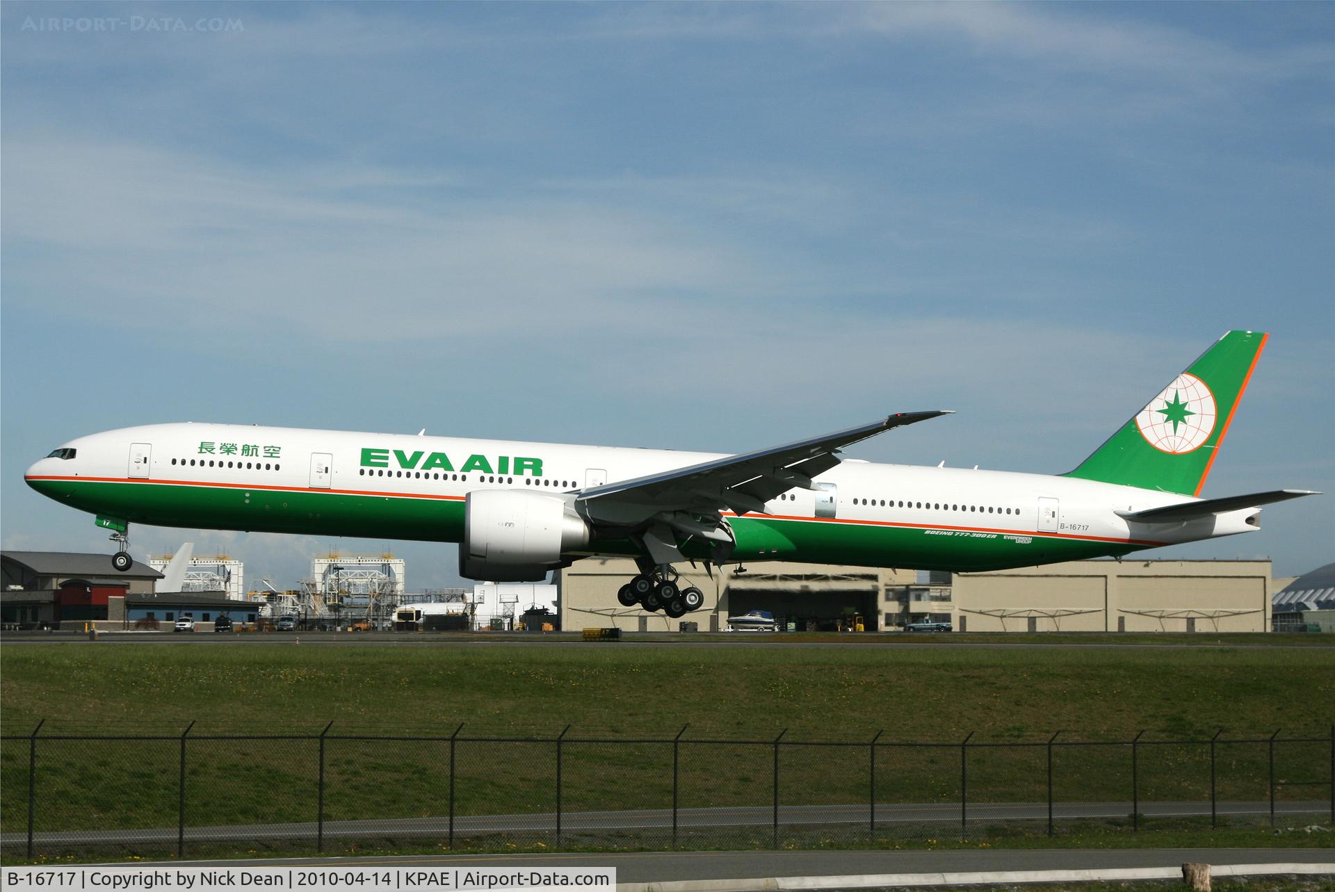 B-16717, 2010 Boeing 777-35E/ER C/N 32644, KPAE Boeing 665 returning from a short light over to KMWH and back, note the unpainted door.
