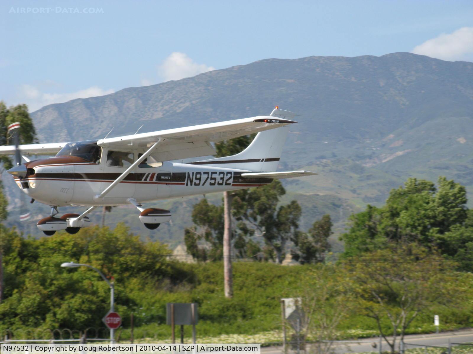 N97532, 1979 Cessna 182Q Skylane C/N 18267122, 1979 Cessna 182Q SKYLANE, Continental O-470-U 230 Hp @ 2,400 rpm for 100LL, on final Rwy 22