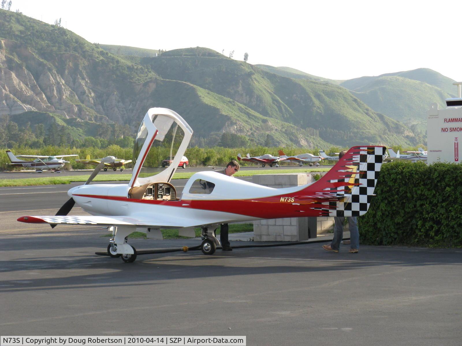 N73S, 2007 Lancair 320 C/N CS001, 2007 Schulze LANCAIR LEGACY 320, Lycoming AEIO-320-D1B 160 Hp, refueling
