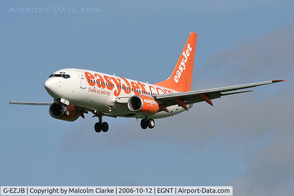 G-EZJB, 2000 Boeing 737-73V C/N 30236, Boeing 737-73V on approach to Rwy 25 at Newcastle Airport in 2006.