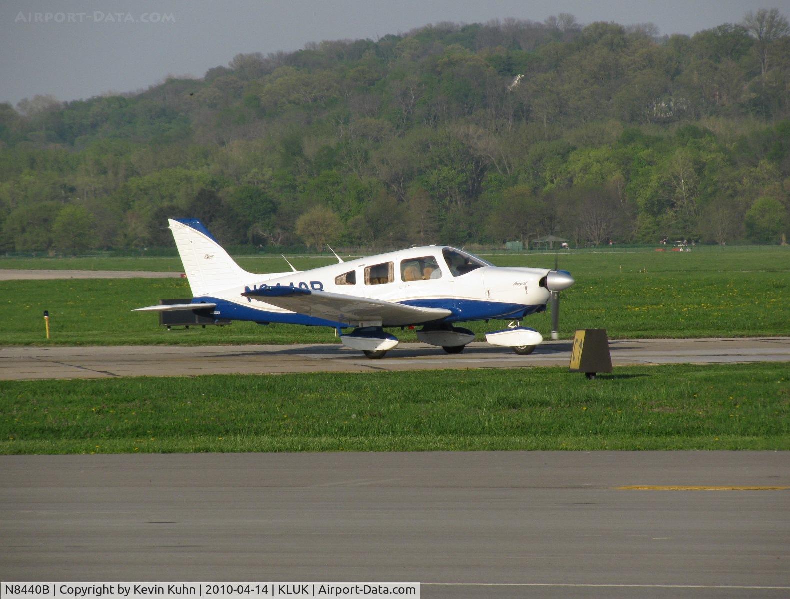 N8440B, 1981 Piper PA-28-181 C/N 28-8290013, Archer II