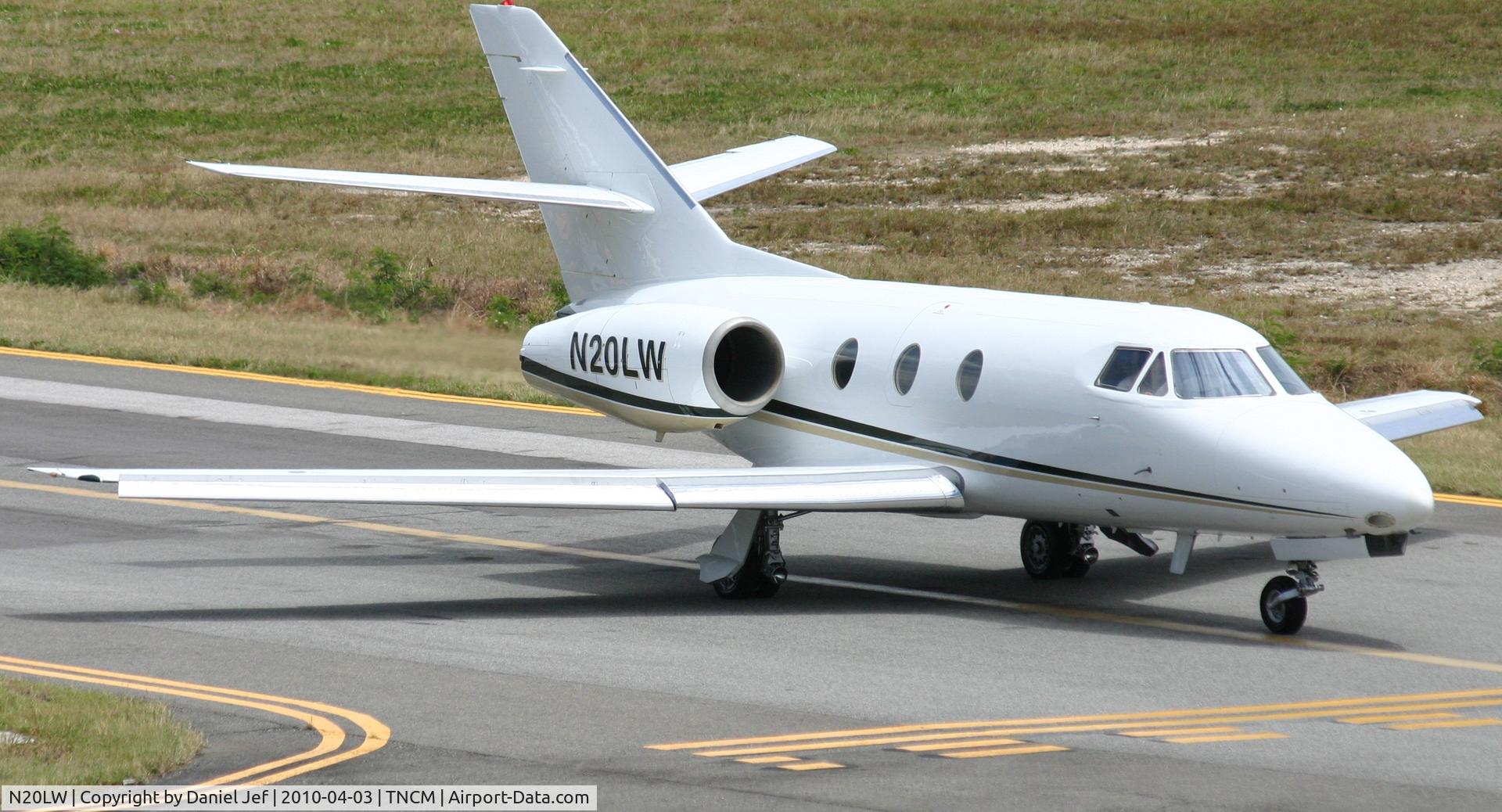 N20LW, 1975 Dassault Falcon 10 C/N 48, N20LW at the holding point Alpha for take off