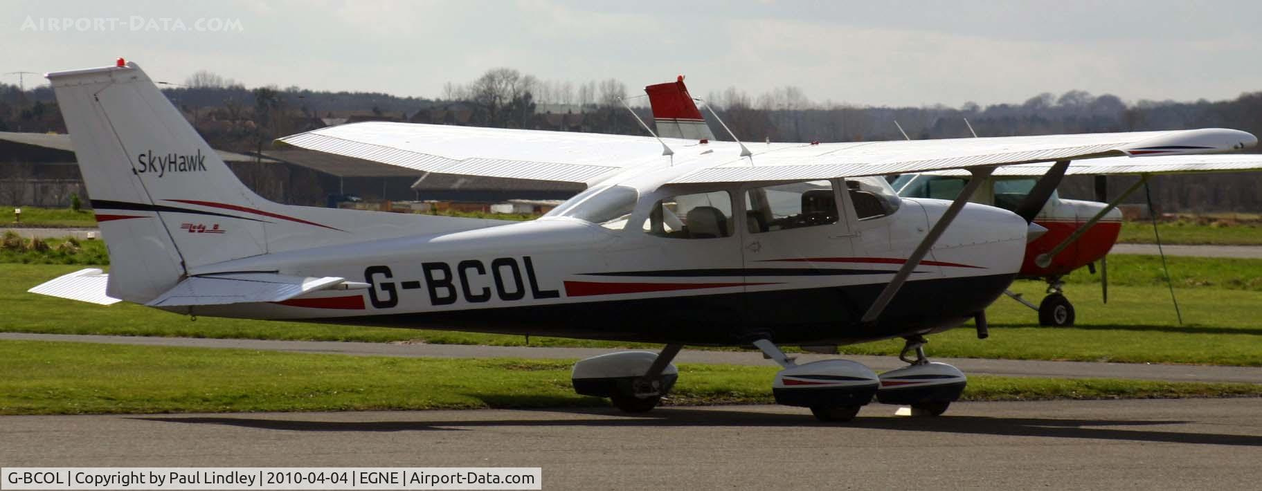 G-BCOL, 1974 Reims F172M Skyhawk Skyhawk C/N 1233, Waiting !