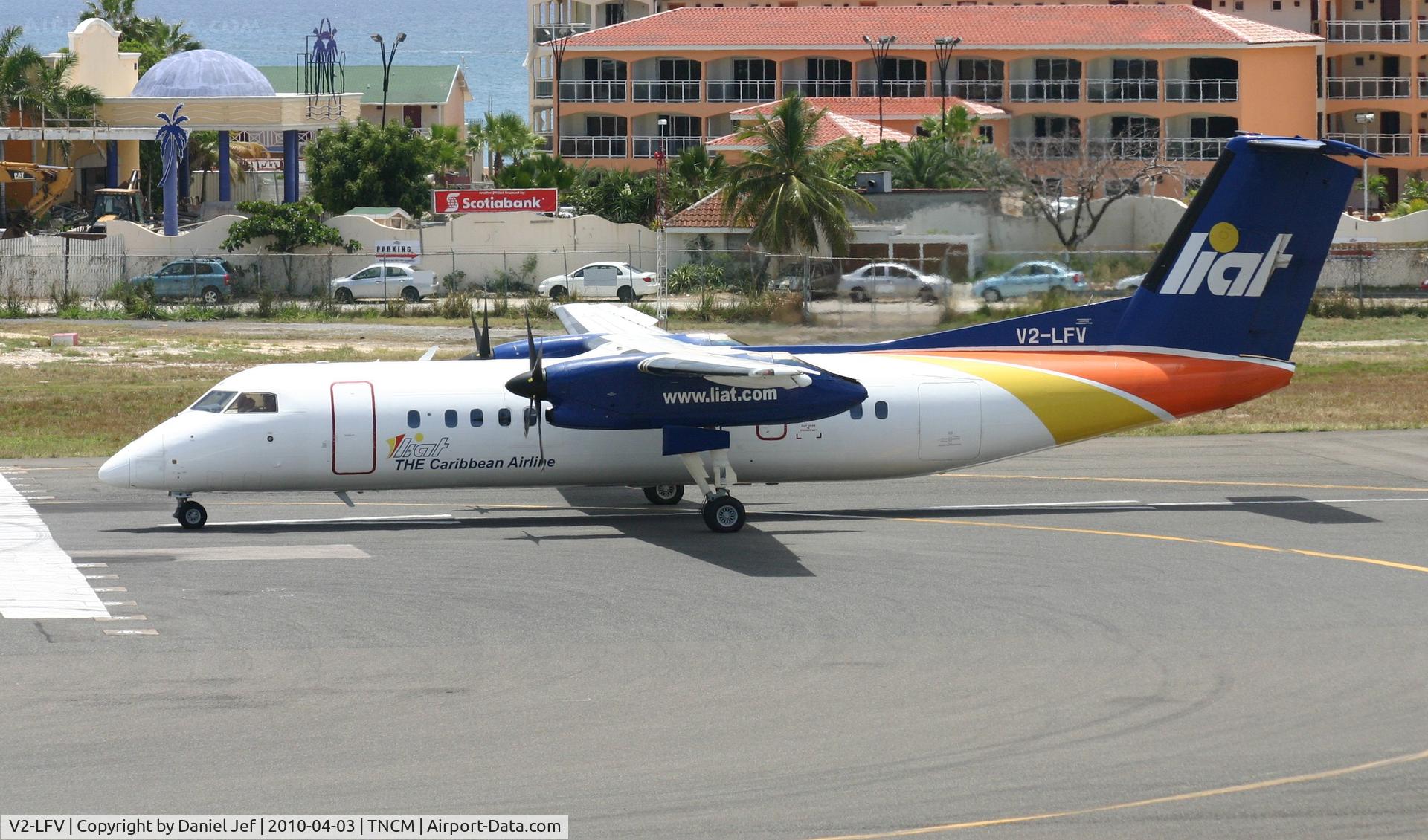 V2-LFV, 1991 De Havilland Canada DHC-8-311 Dash 8 C/N 283, Liat V2-LFV at the lines at runway 10 TNCM for take off