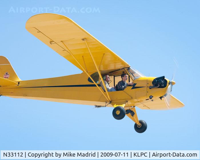 N33112, 1940 Piper J3C-65 Cub Cub C/N 5830, Landing West Coast Cub Fly-in 2009 Lompoc