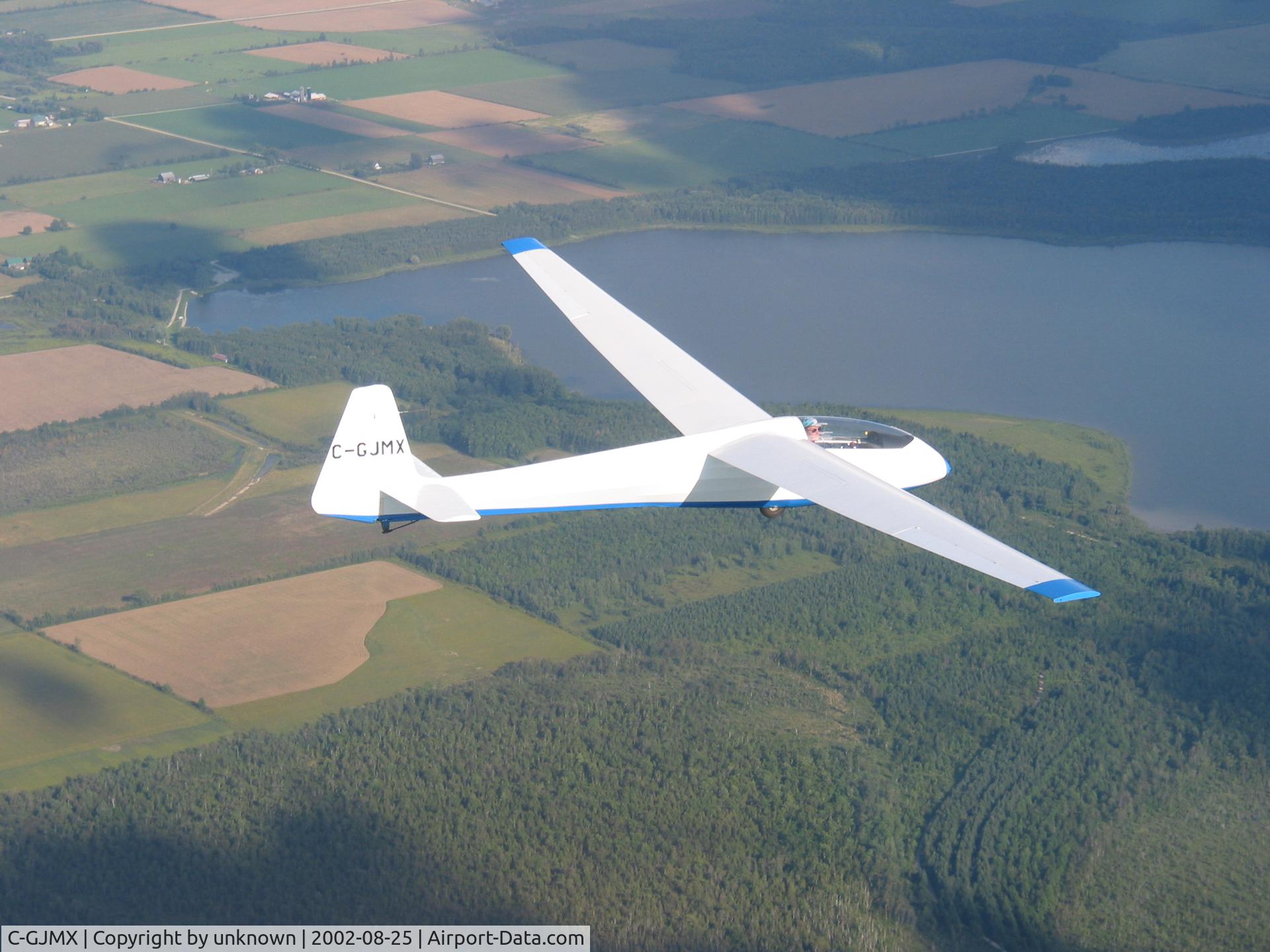 C-GJMX, 1966 Scheibe SF-27A Zugvogel V C/N 6039, Soaring over Southern Ontario 2009