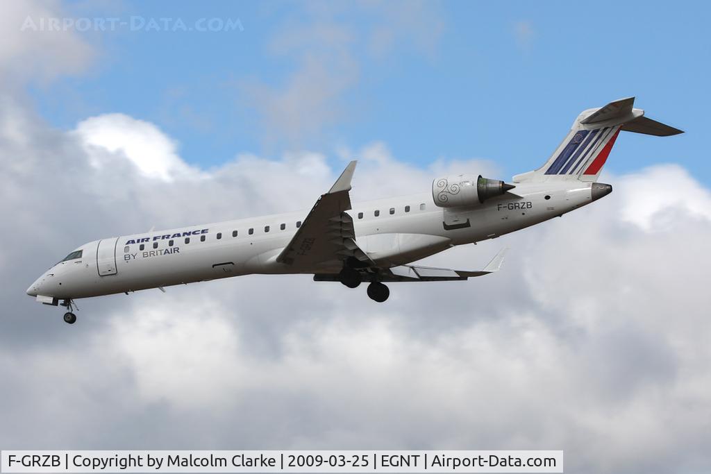 F-GRZB, Canadair CRJ-702 (CL-600-2C10) Regional Jet C/N 10007, Canadair CL-600-2C10 Regional Jet CRJ-702 at Newcastle Airport in 2009.