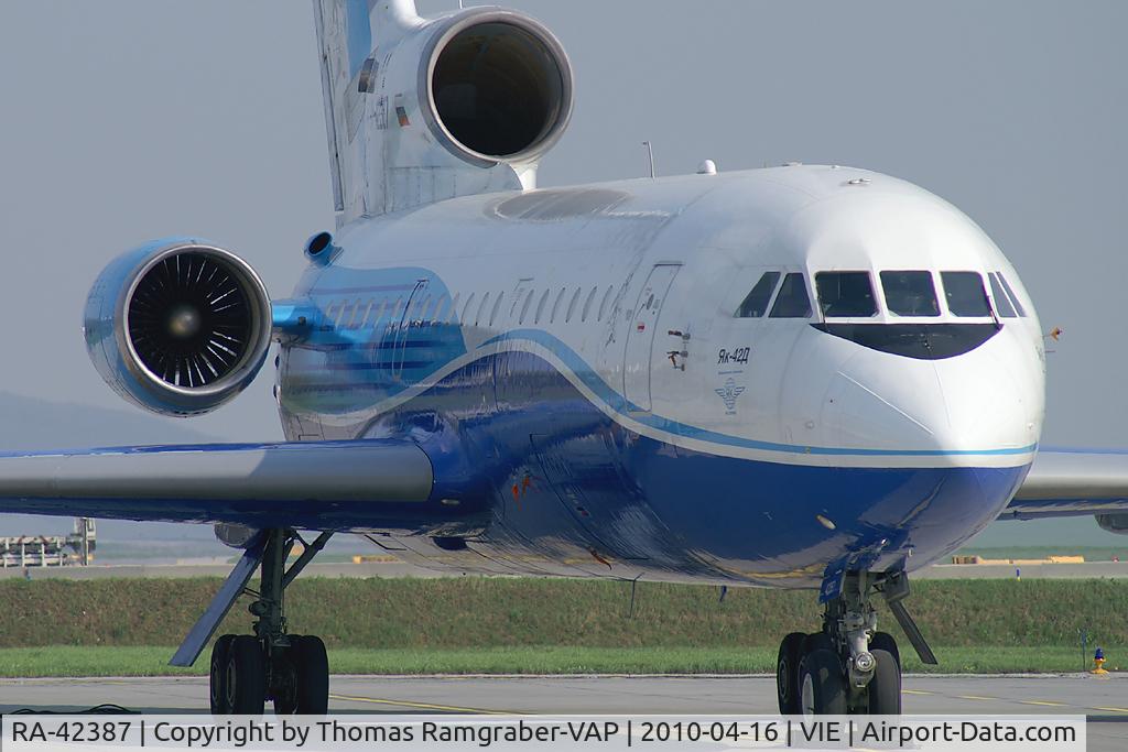 RA-42387, Yakovlev Yak-42D C/N 4520424016436, Yakservice Yakovlev 42