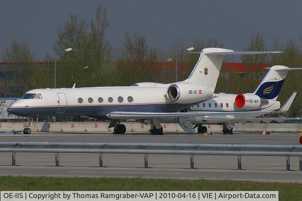 OE-IIS, 1999 Gulfstream Aerospace GV C/N 572, Avcon Jet Gulfstream 5