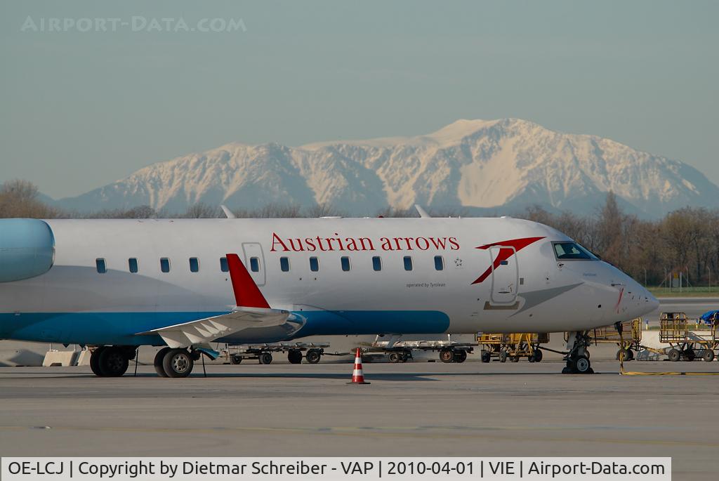 OE-LCJ, 1996 Canadair CRJ-200LR (CL-600-2B19) C/N 7142, Austrian Arrows Regionaljet