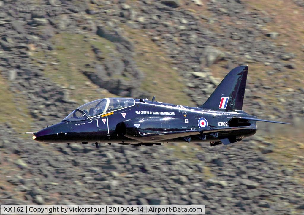 XX162, 1976 Hawker Siddeley Hawk T.1 C/N 009/312009, Royal Air Force. Operated by the RAF Centre of Aviation Medicine. Dunmail Raise, Cumbria.