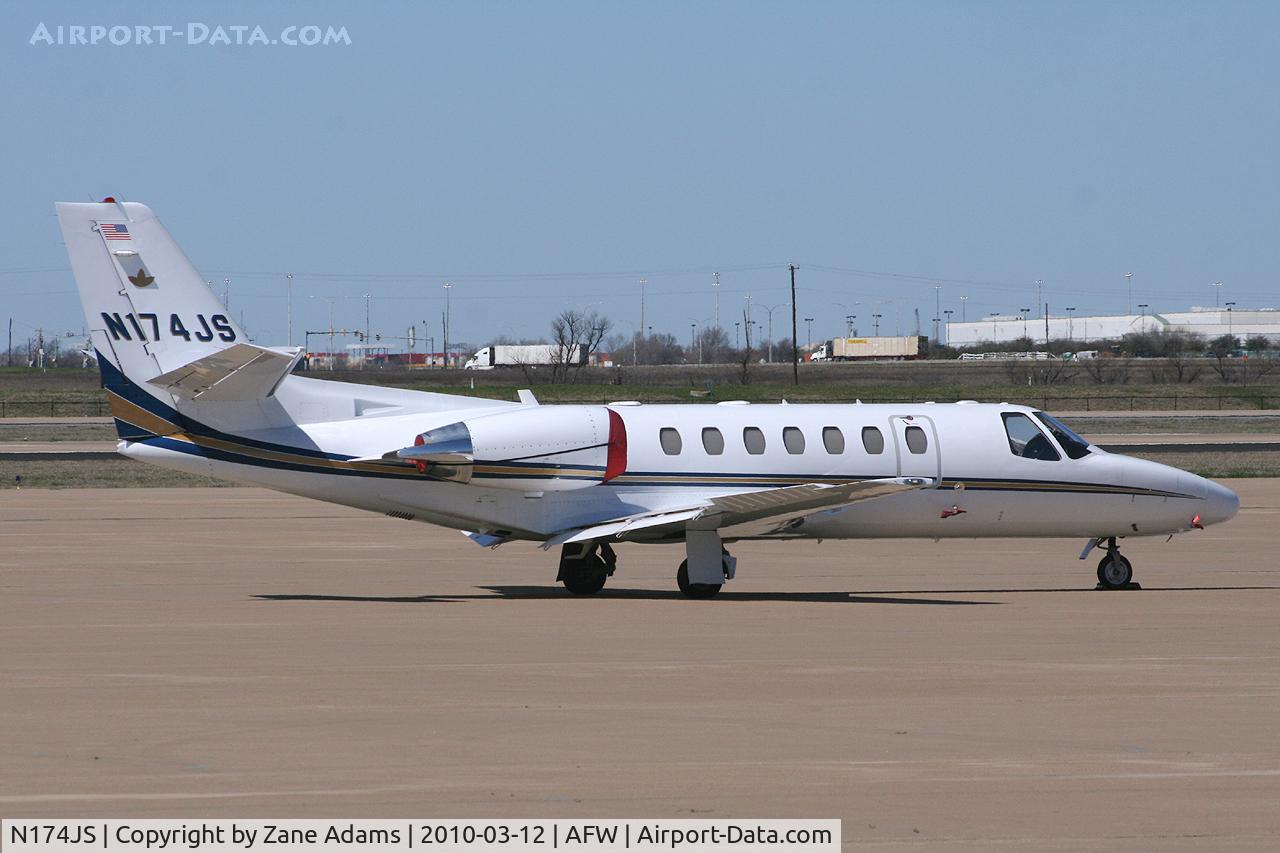 N174JS, 2001 Cessna 560 Citation Encore C/N 560-0572, At Fort Worth Alliance Airport