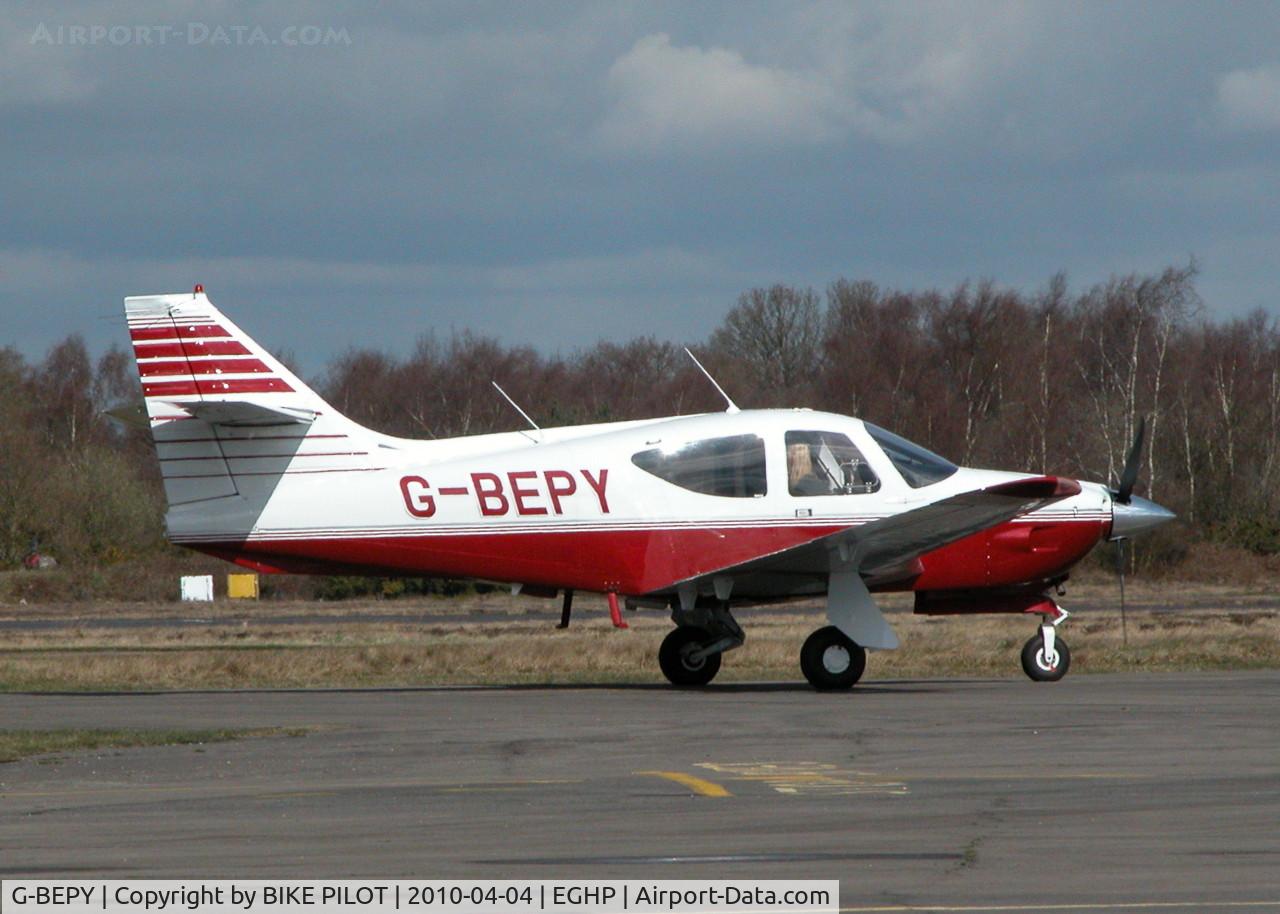 G-BEPY, 1977 Rockwell Commander 112B C/N 524, HEADING TO RWY 25
