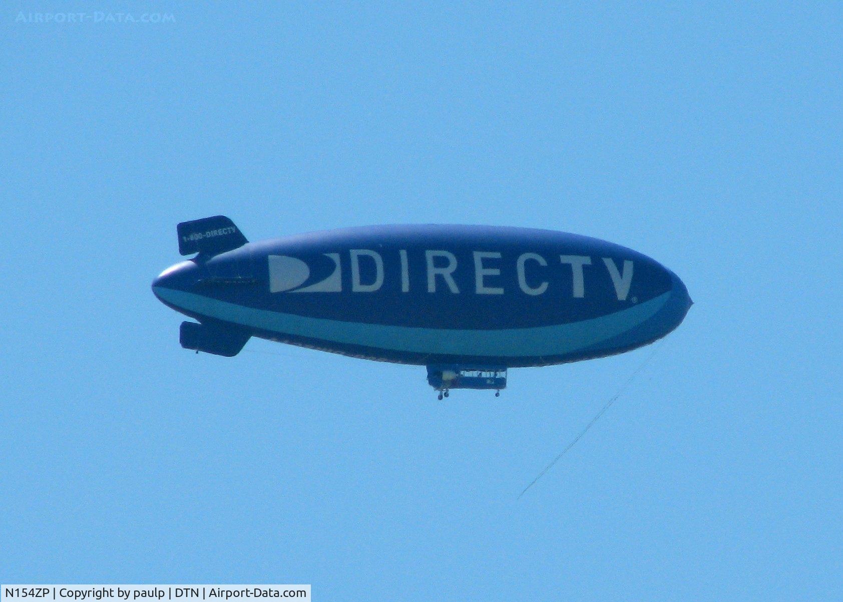N154ZP, 1999 American Blimp Corp A-1-50 C/N 104, Crawling over Shreveport.