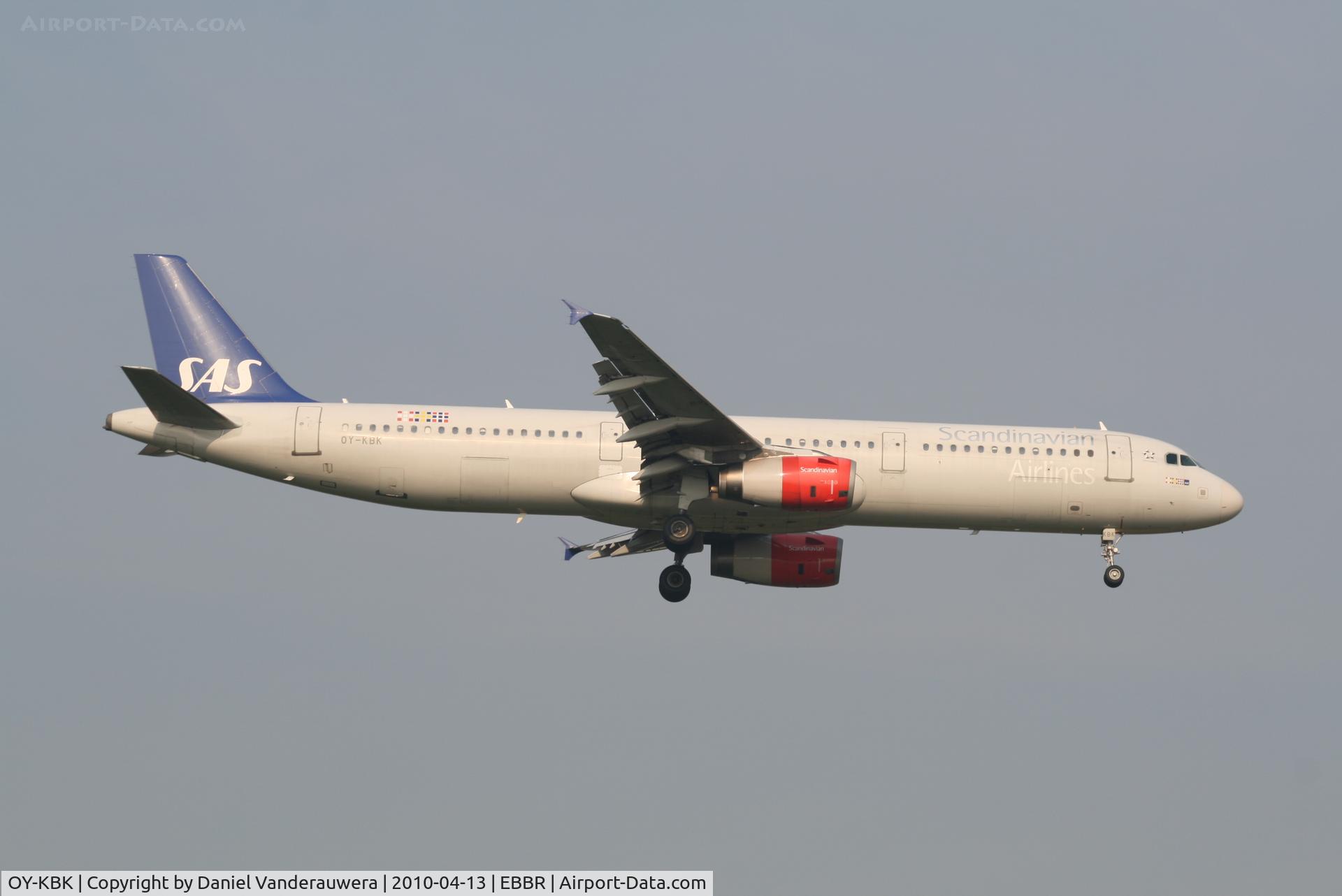 OY-KBK, 2001 Airbus A321-232 C/N 1587, Flight SK593 is descending to RWY 02