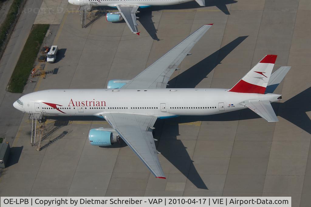 OE-LPB, 1998 Boeing 777-2Z9/ER C/N 28699, Austrian Airlines Boeing 777-200