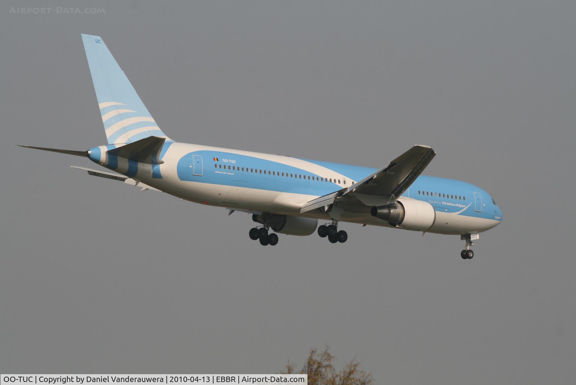 OO-TUC, 1990 Boeing 767-341/ER C/N 24844, Flight JAF104 is descending to RWY 02