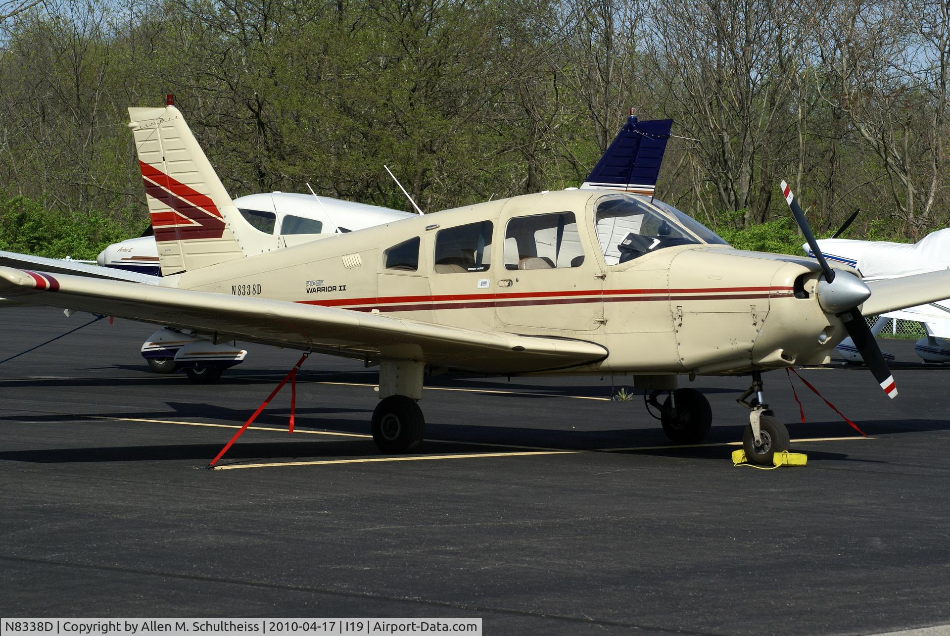N8338D, 1981 Piper PA-28-161 C/N 28-8116156, 1981 PA28-161