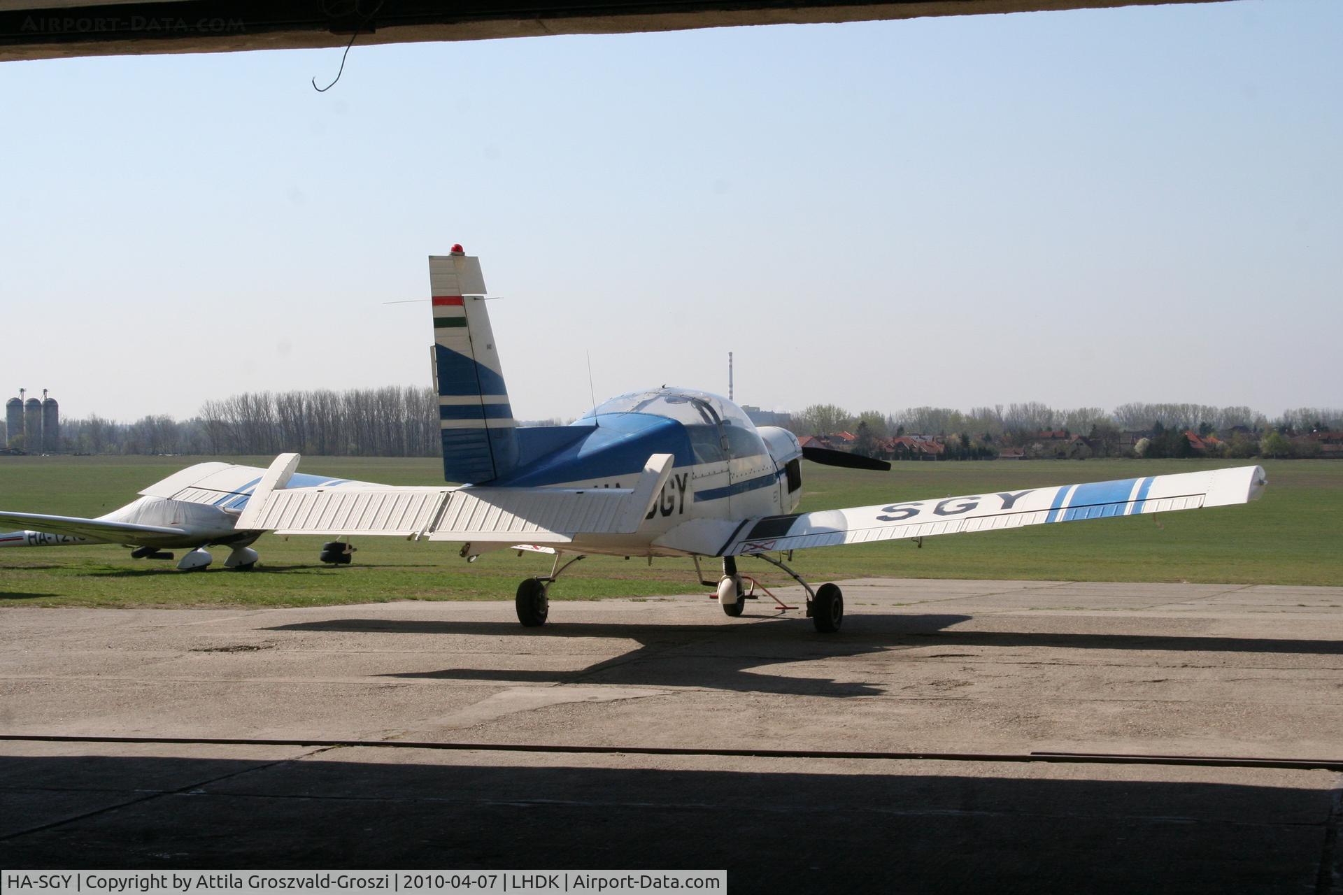 HA-SGY, 1989 Zlin Z-142 C/N 0487, Dunakeszi Airport, Hungary