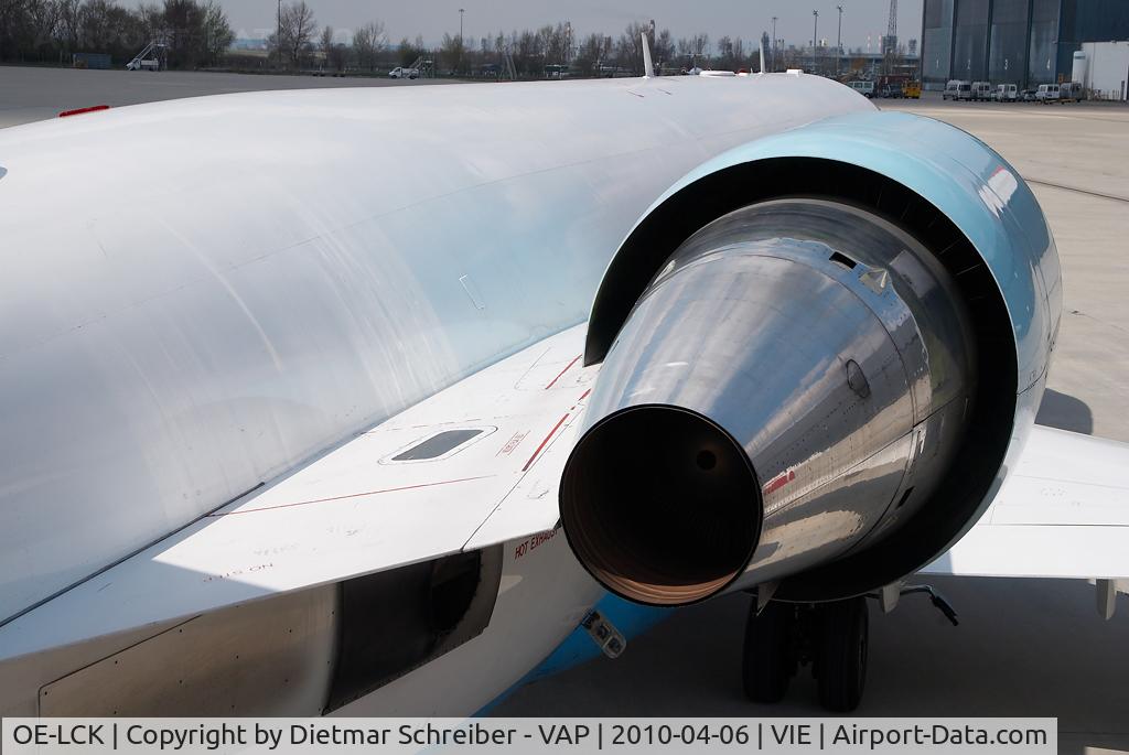 OE-LCK, 1997 Canadair CRJ-200LR (CL-600-2B19) C/N 7148, Austrian Arrows Regionaljet