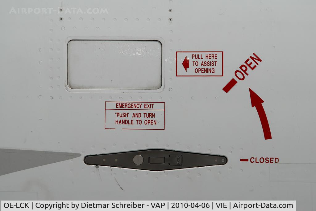 OE-LCK, 1997 Canadair CRJ-200LR (CL-600-2B19) C/N 7148, Austrian Arrows Regionaljet