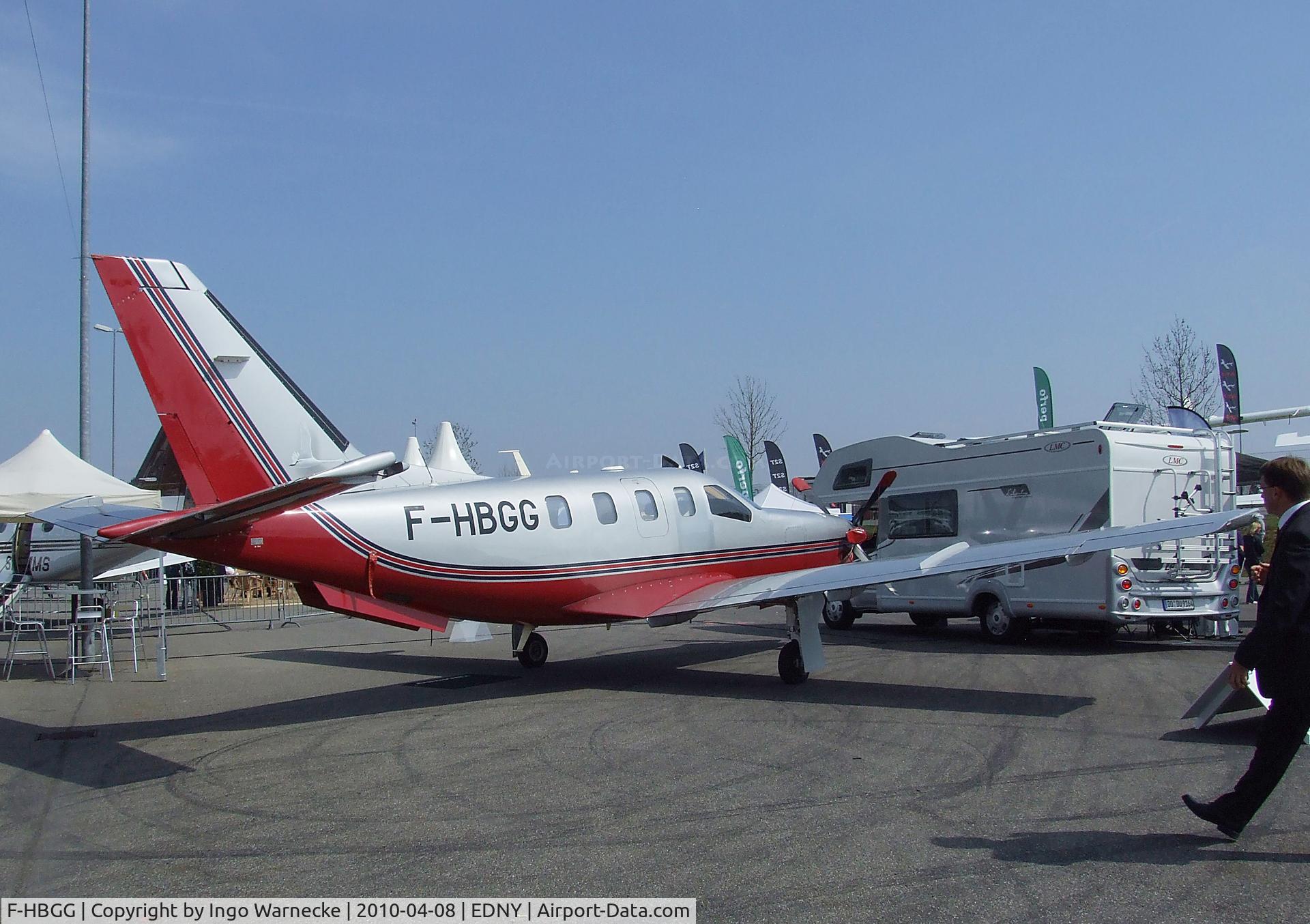 F-HBGG, Socata TBM-700 C/N 166, SOCATA TBM-700 at the AERO 2010, Friedrichshafen