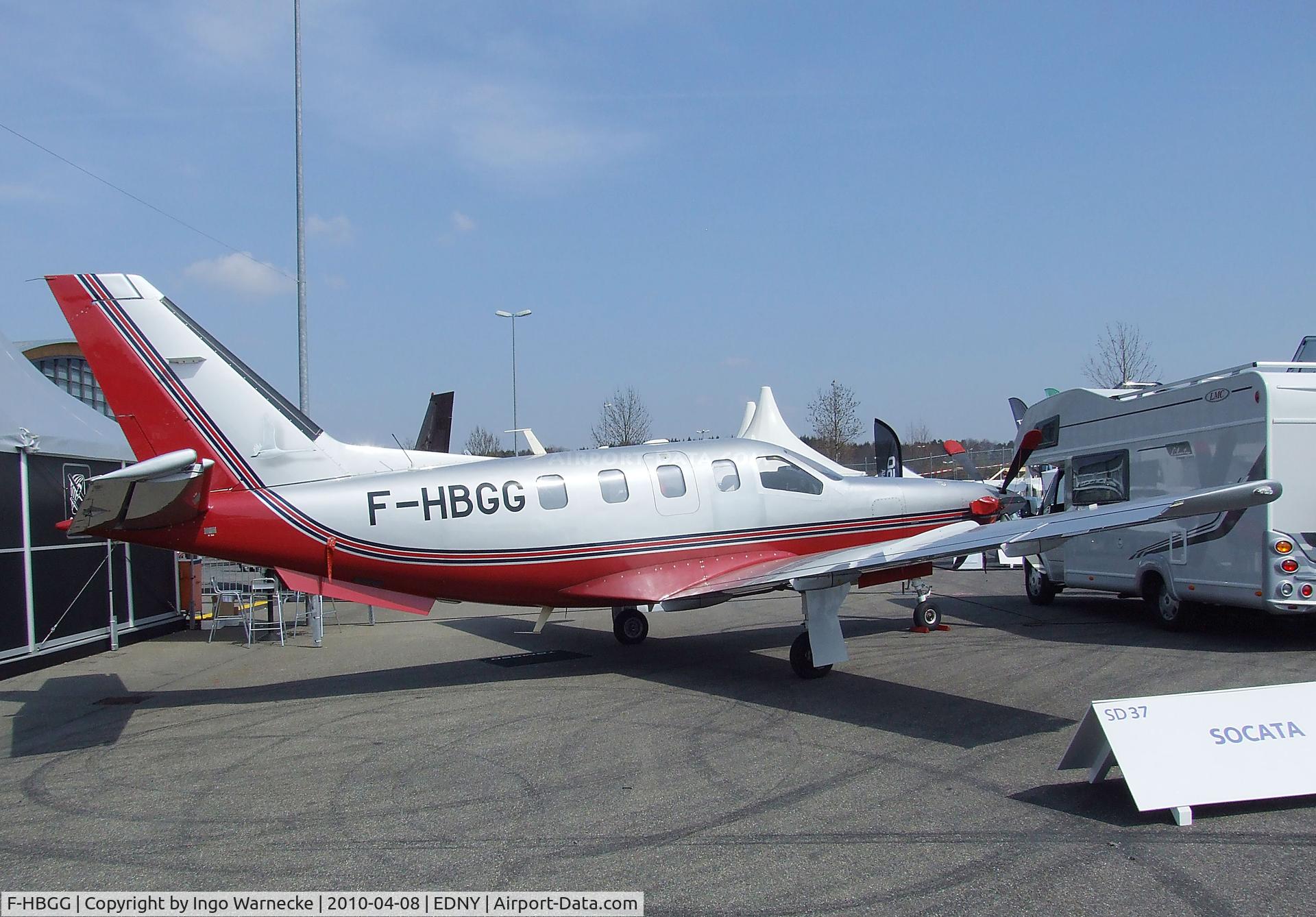 F-HBGG, Socata TBM-700 C/N 166, SOCATA TBM-700 at the AERO 2010, Friedrichshafen