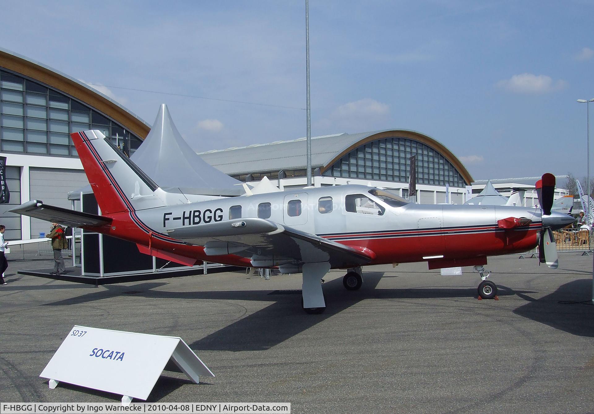 F-HBGG, Socata TBM-700 C/N 166, SOCATA TBM-700 at the AERO 2010, Friedrichshafen
