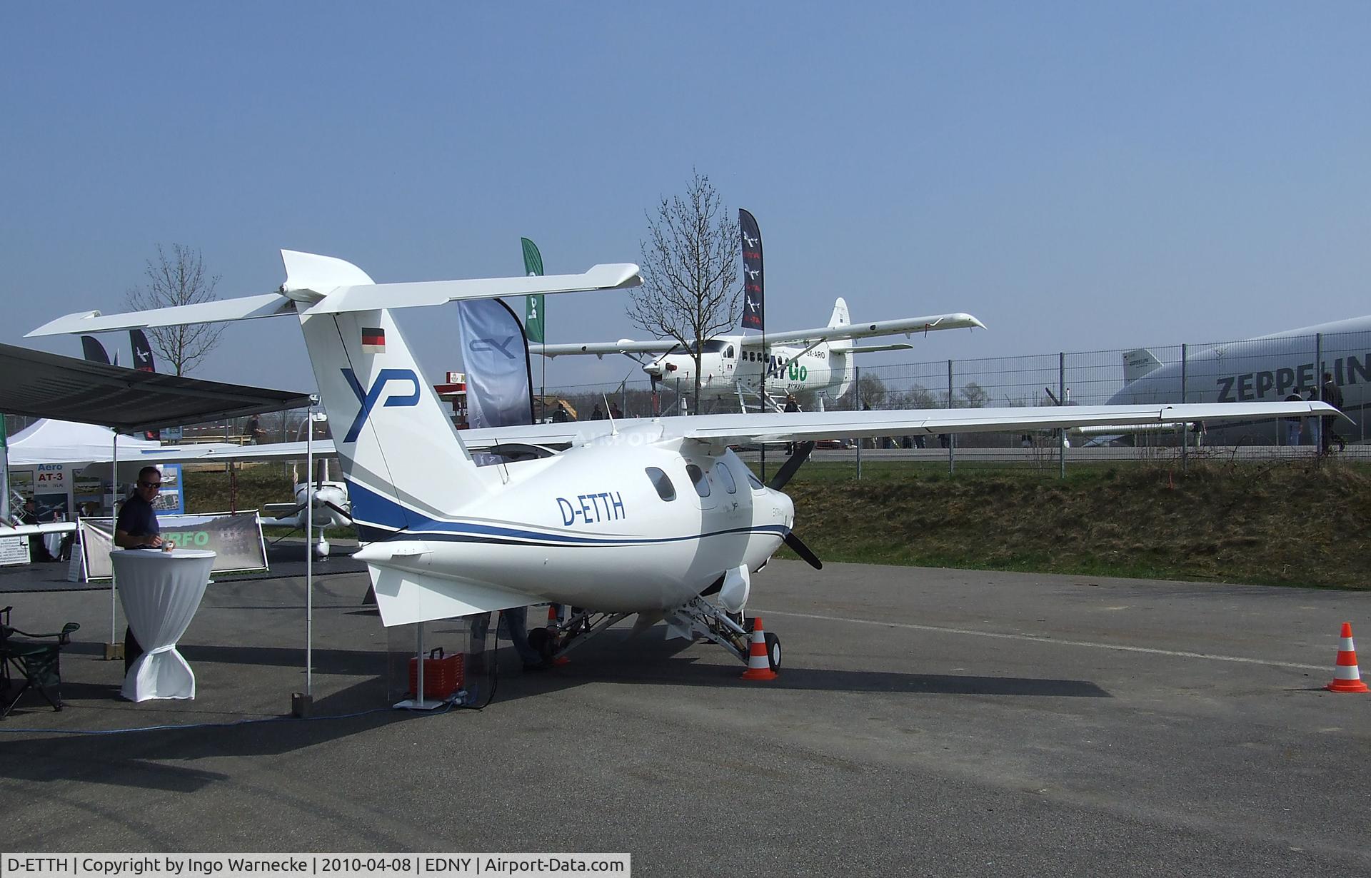 D-ETTH, Extra EA-400 C/N 21, Extra EA-400 at the AERO 2010, Friedrichshafen