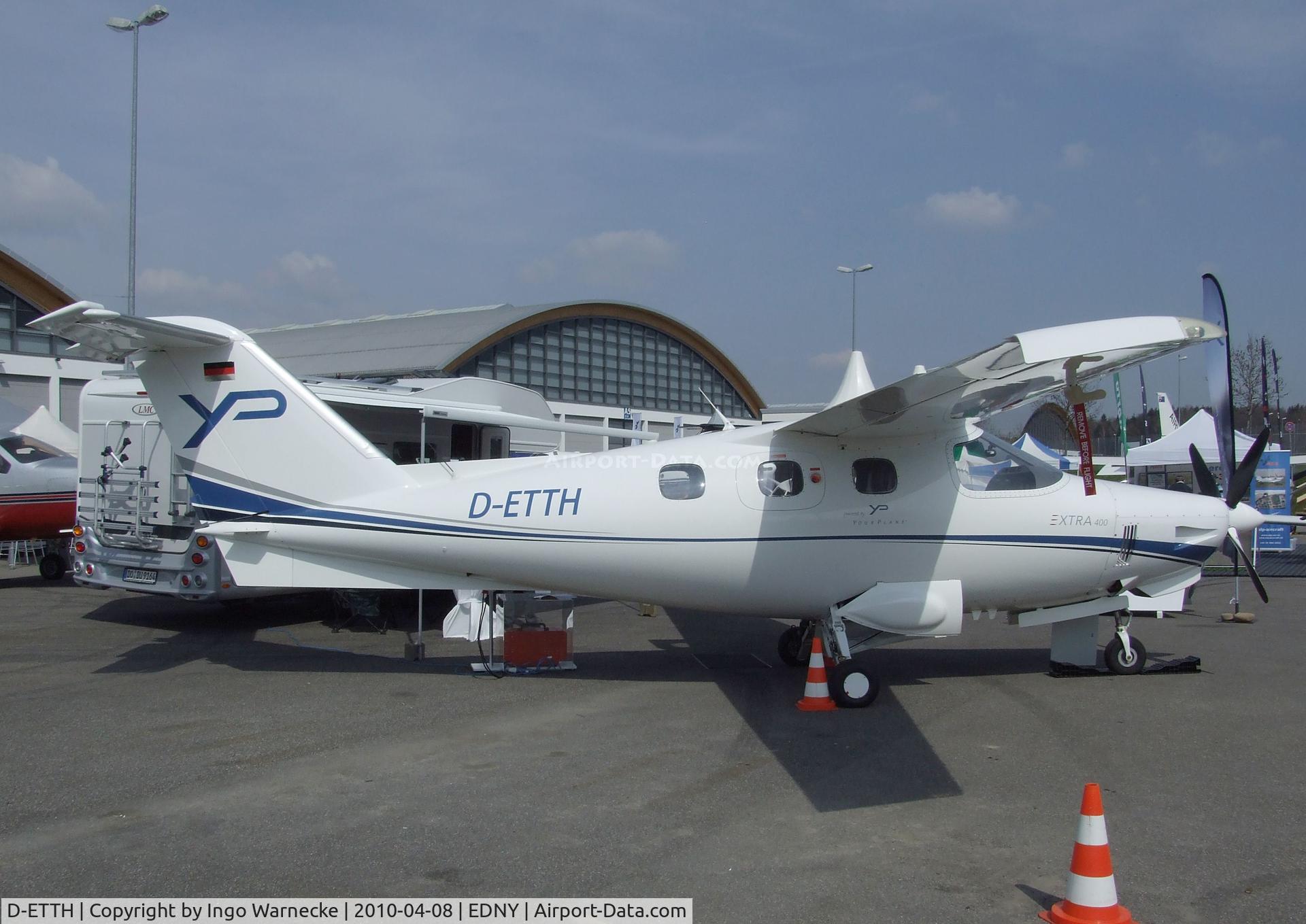 D-ETTH, Extra EA-400 C/N 21, Extra EA-400 at the AERO 2010, Friedrichshafen