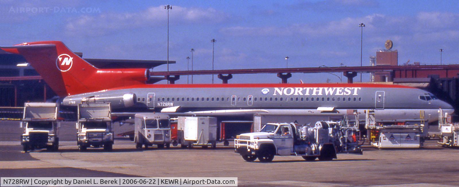 N728RW, 1979 Boeing 727-2M7 C/N 21741, Back in 2006, this aircraft was still flying with Northwest.