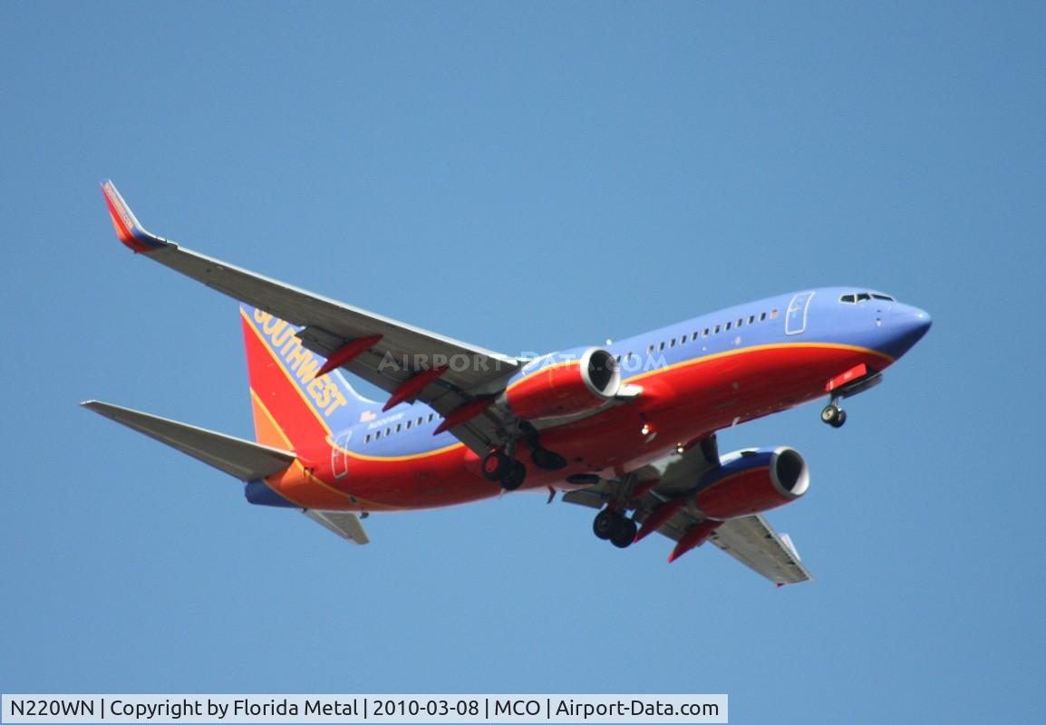N220WN, 2005 Boeing 737-7H4 C/N 32491, Southwest 737-700