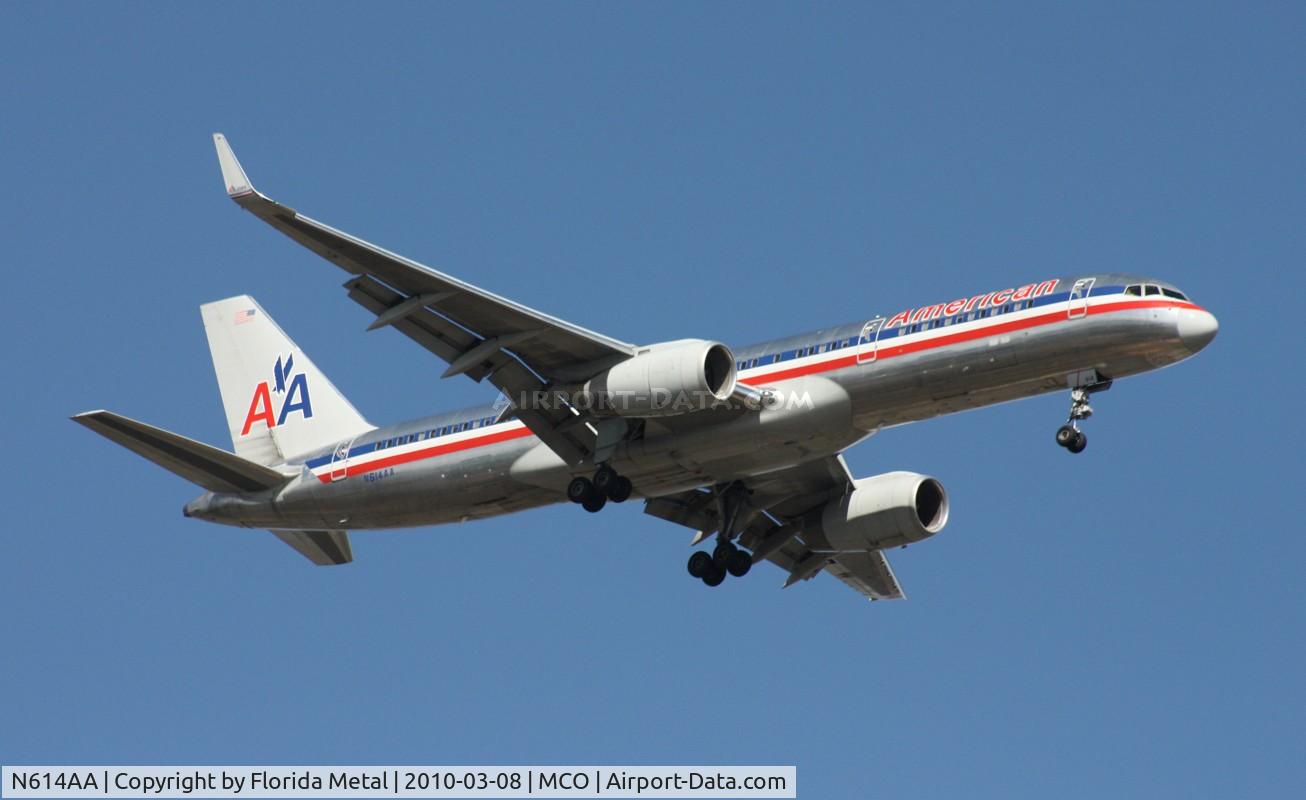 N614AA, 1989 Boeing 757-223 C/N 24490, American 757-200