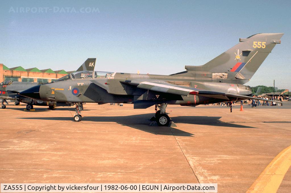 ZA555, 1981 Panavia Tornado GR.1 C/N 074/BT020/3039, Royal Air Force Tornado GR1 (c/n BT020). Operated by TWCU.
