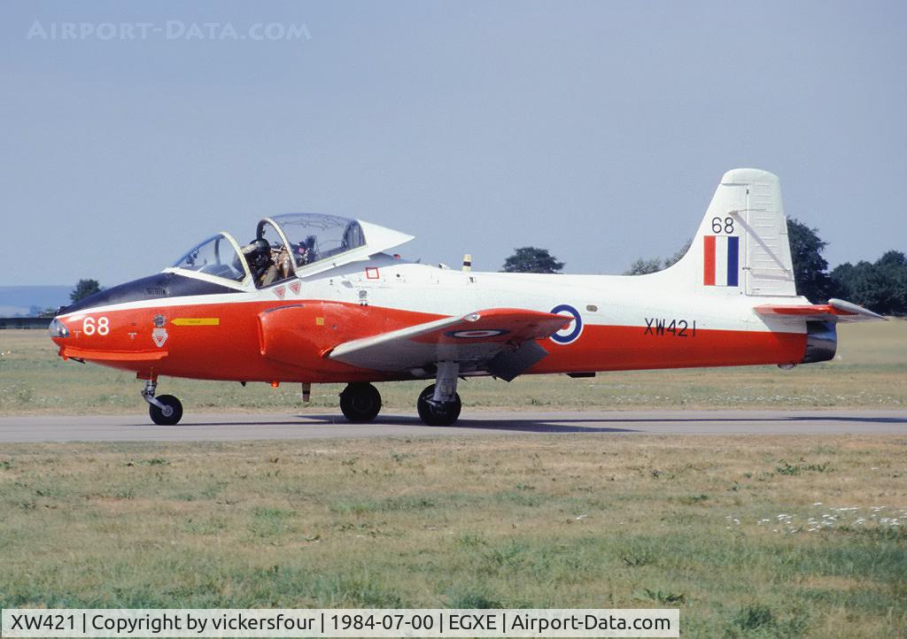XW421, 1971 BAC 84 Jet Provost T.5A C/N EEP/JP/1043, Royal Air Force. Operated by 3 FTS, coded '68'.
