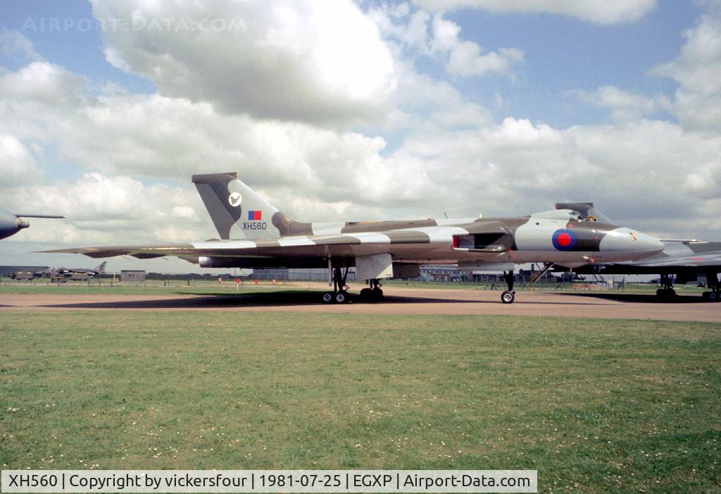 XH560, 1960 Avro Vulcan B.2 C/N Set 14, Royal Air Force Vulcan B2(MRR). Operated by 27 Squadron.
